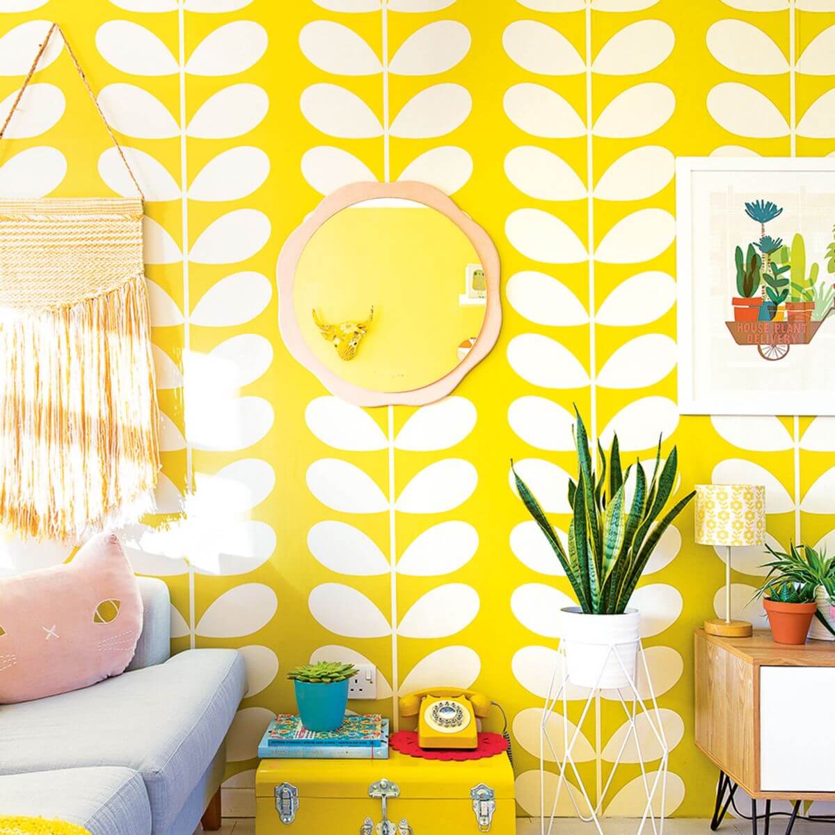 رنگ زرد برای کاغذ دیواری اتاق نوجوان