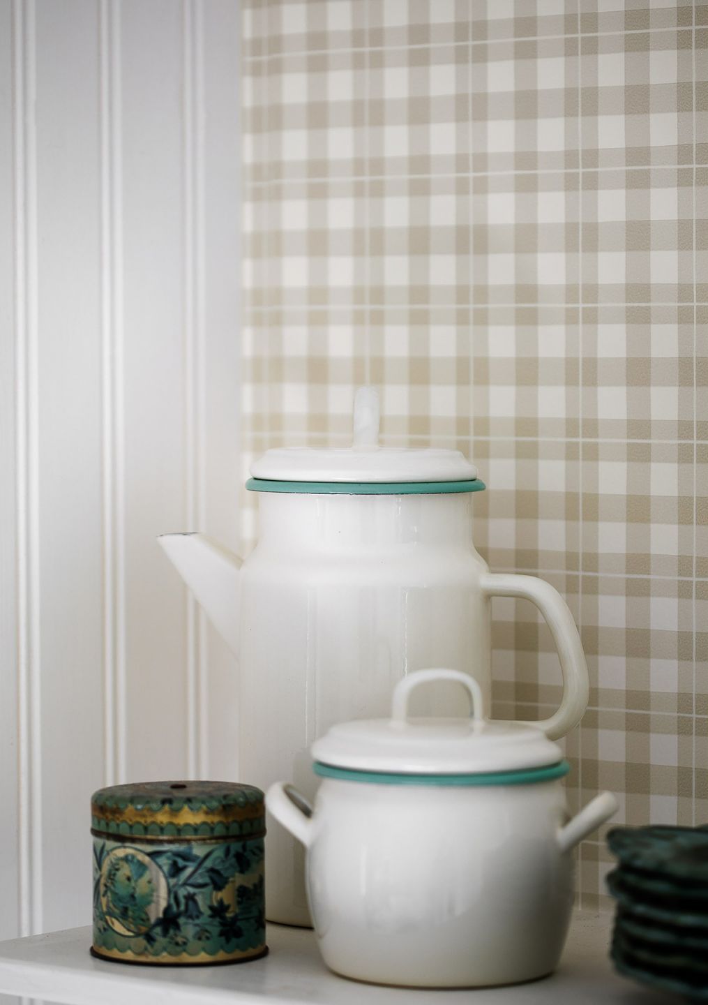 ترکیب بژ و سفید برای کاغذ دیواری