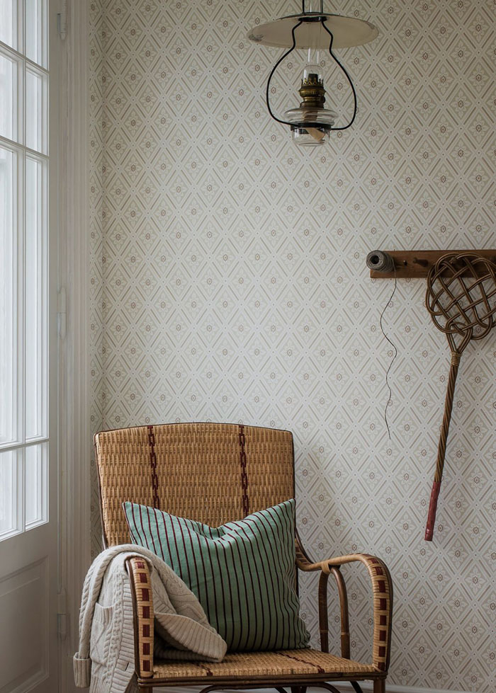 کاغذ دیواری اتاق نشیمن با رنگ بژ