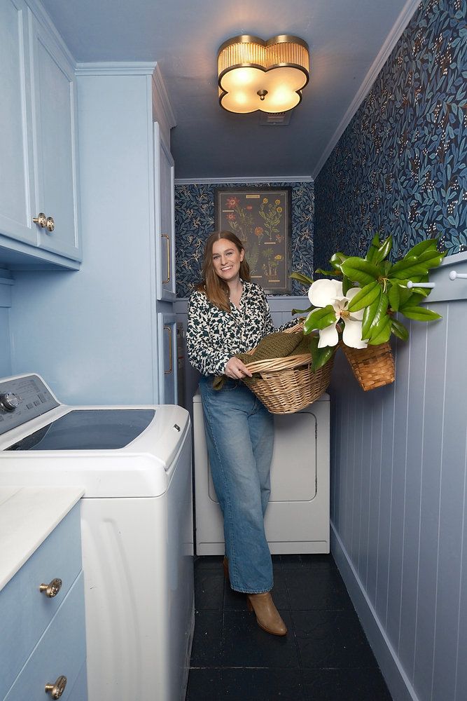 کاغذ دیواری شیک لاندری روم