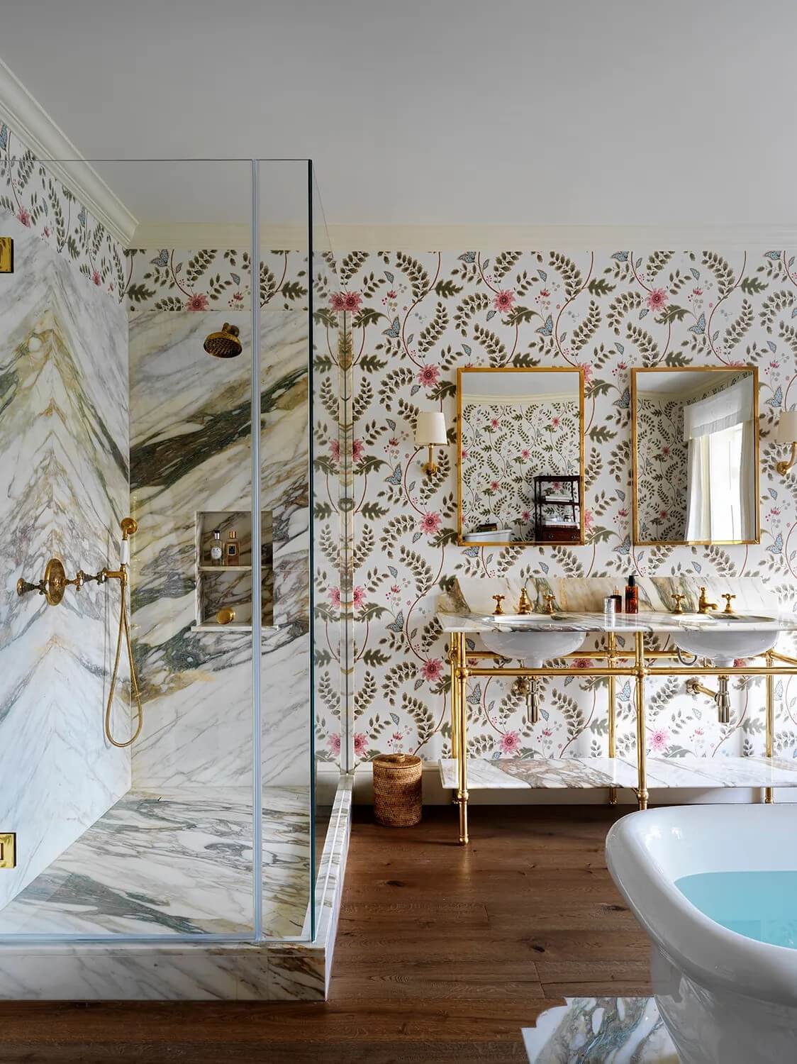 کاغذ دیواری چسبی در حمام