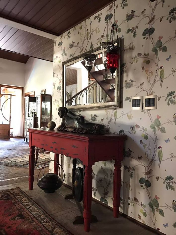 کاغذ دیواری برای ورودی خانه